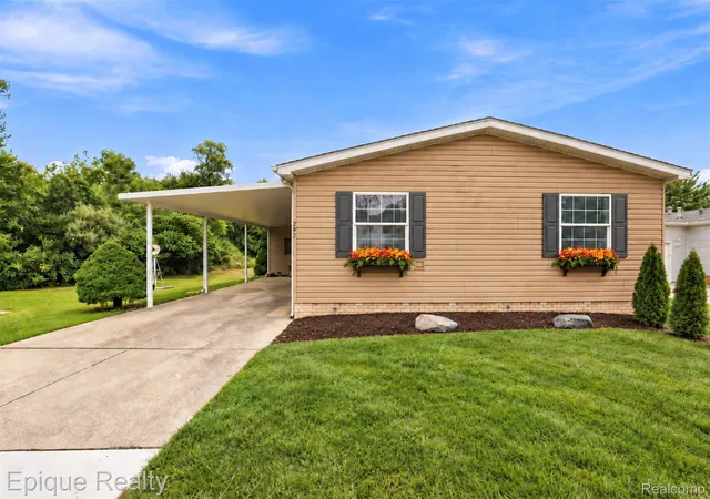 Photo 1 of Single family home for sale at 297 Dennis K Ct, White Lake, MI 48386 | MLS# 20261066541 | Listing updated on 2026-10-21