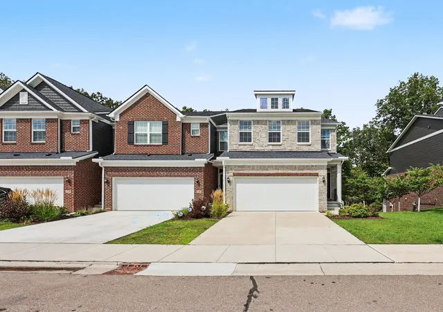Photo 2 of Condo for sale at 692 Peppermint Dr, Rochester, MI 48307 | MLS# 81026043910 | Listing updated on 2026-09-02