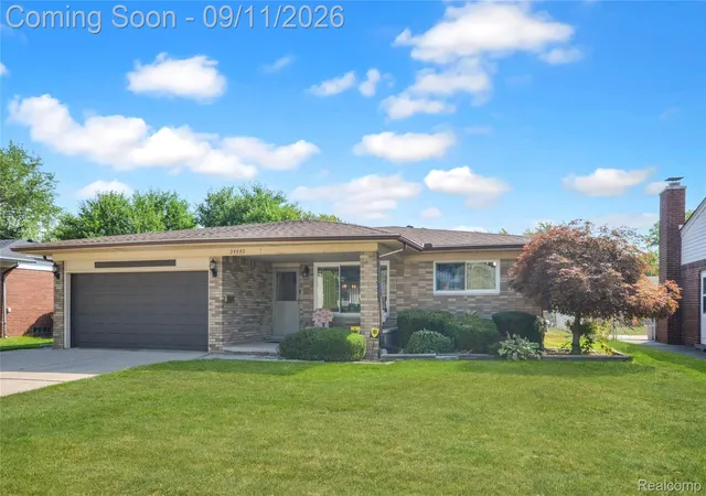 Photo 3 of Single family home for sale at 34440 Amsterdam Dr, Sterling Heights, MI 48312 | MLS# 20261066626 | Listing updated on 2026-09-11