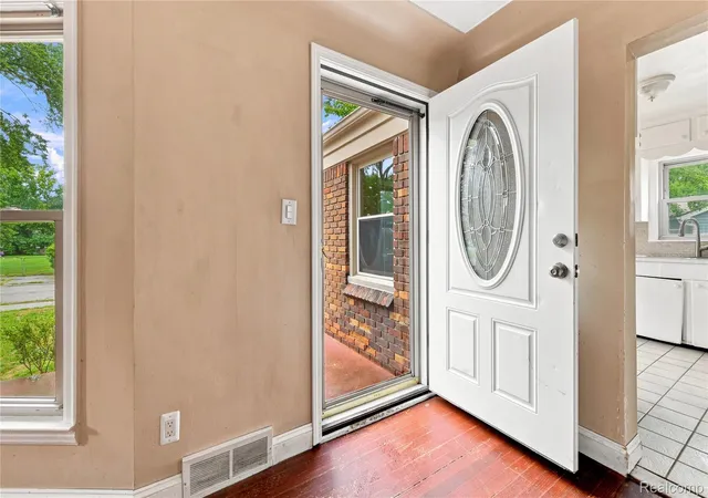 Photo 3 of Single family home for sale at 21927 Curie Ave, Warren, MI 48091 | MLS# 20261066651 | Listing updated on 2026-09-05