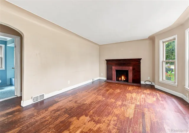 Photo 4 of Single family home for sale at 21927 Curie Ave, Warren, MI 48091 | MLS# 20261066651 | Listing updated on 2026-09-05