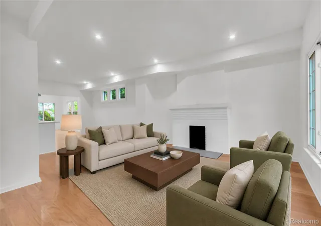 Photo 3 of Single family home for sale at 903 Burlingame St, Detroit, MI 48202 | MLS# 20261066668 | Listing updated on 2026-10-16