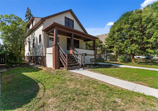 Photo 3 of Single family home for sale at 20834 Ardmore Park Dr, Saint Clair Shores, MI 48081 | MLS# 20261066739 | Listing updated on 2026-09-12