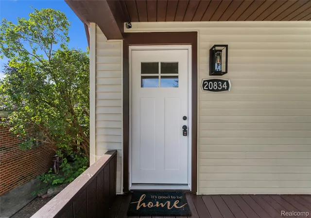 Photo 4 of Single family home for sale at 20834 Ardmore Park Dr, Saint Clair Shores, MI 48081 | MLS# 20261066739 | Listing updated on 2026-09-12