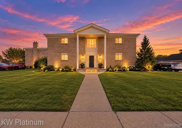 Photo 1 of Condo for sale at 21542 Saint Gertrude St #6, Saint Clair Shores, MI 48081 | MLS# 20261066702 | Listing updated on 2026-10-08