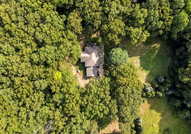 Photo 3 of Single family home for sale at 9505 Joel Rd, Holly, MI 48442 | MLS# 58050219287 | Listing updated on 2026-10-12