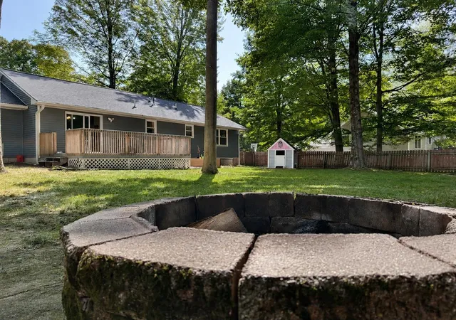 Photo 3 of Single family home for sale at 8570 Bent Pine Dr, Lake Ann, MI 49650 | MLS# 78080072626 | Listing updated on 2026-09-05