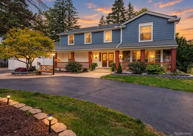 Photo 1 of Single family home for sale at 5076 Watergate Rd, West Bloomfield, MI 48323 | MLS# 20261066895 | Listing updated on 2026-10-21