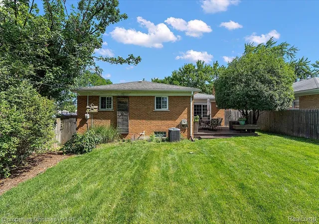 Photo 4 of Single family home for sale at 17657 Avilla Blvd, Lathrup Village, MI 48076 | MLS# 20261066947 | Listing updated on 2026-10-29
