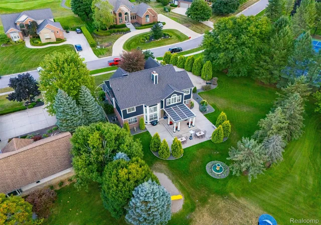 Photo 1 of Single family home for sale at 624 Nairn Cir, Highland, MI 48357 | MLS# 20261066986 | Listing updated on 2026-10-10