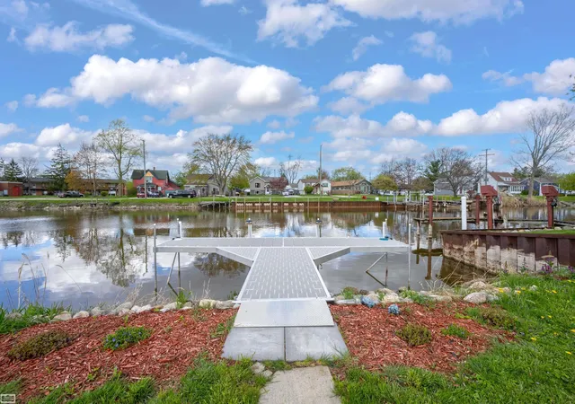 Photo 3 of Single family home for sale at 342 S Mary St, Marine City City St Clair, MI 48039 | MLS# 58050219385 | Listing updated on 2026-09-04