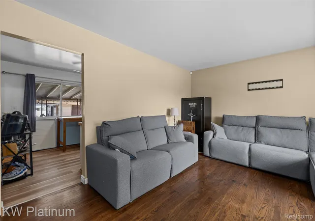 Photo 3 of Single family home for sale at 15003 Jenny Dr, Warren City Macomb, MI 48088 | MLS# 20261067018 | Listing updated on 2026-09-17