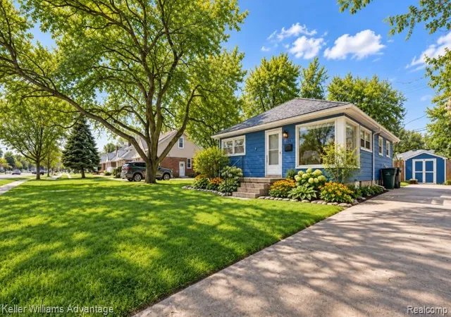 Photo 2 of Single family home for sale at 1624 11 Mile Rd, Berkley, MI 48072 | MLS# 20261067022 | Listing updated on 2026-10-06