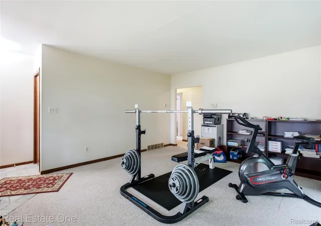 Photo 4 of Single family home for sale at 5431 Putnam Dr, West Bloomfield, MI 48323 | MLS# 20261067063 | Listing updated on 2026-09-05