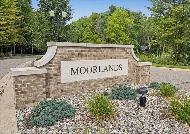 Photo 2 of Single family home for sale at 2126 Moorlands View, Howell, MI 48855 | MLS# 20261067101 | Listing updated on 2026-10-06
