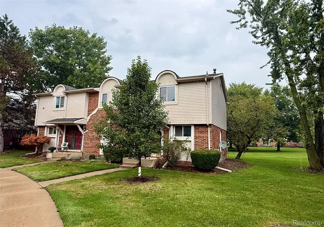 Photo 1 of Condo for sale at 1920 Jan Ct #29, Canton, MI 48187 | MLS# 20261067113 | Listing updated on 2026-09-15
