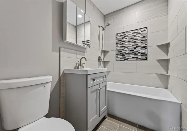 Photo 3 of Single family home for sale at 2070 Harwine St, Flint Charter Township Genesee, MI 48532 | MLS# 20261067187 | Listing updated on 2026-09-16