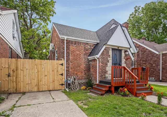 Photo 3 of Single family home for sale at 19642 Anvil St, Detroit City Wayne, MI 48205 | MLS# 20261067196 | Listing updated on 2026-09-22