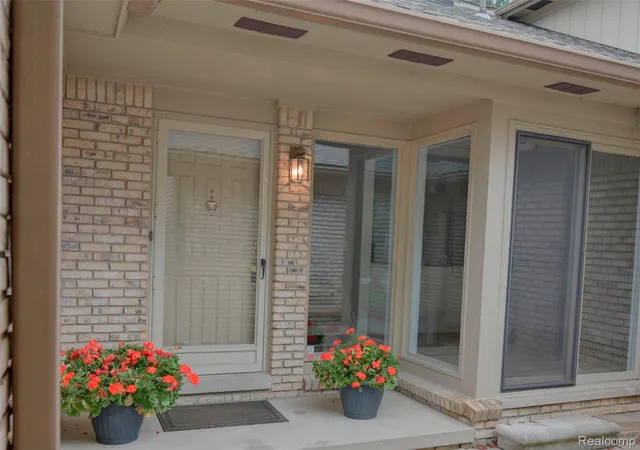 Photo 3 of Condo for sale at 43164 W Kirkwood Dr, Clinton Township, MI 48038 | MLS# 20261067320 | Listing updated on 2026-10-17