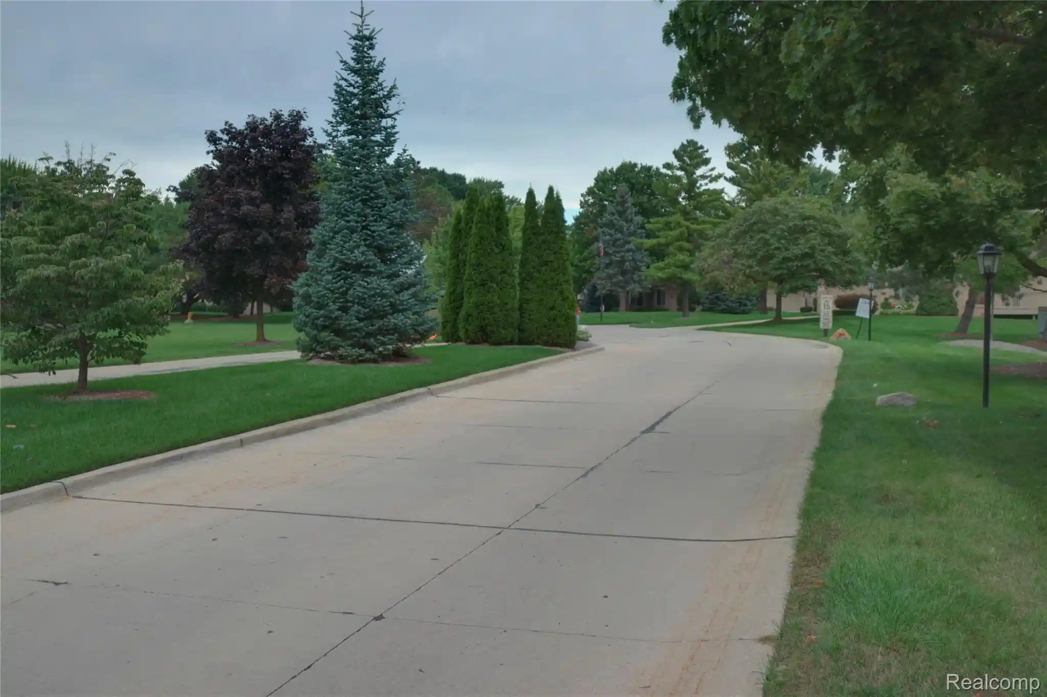 Listing Photo 45 - Condo for sale in 43164 W Kirkwood Dr located at 43164 W Kirkwood Dr, Macomb, MI 48038 - Unit 43164 W Kirkwood Dr