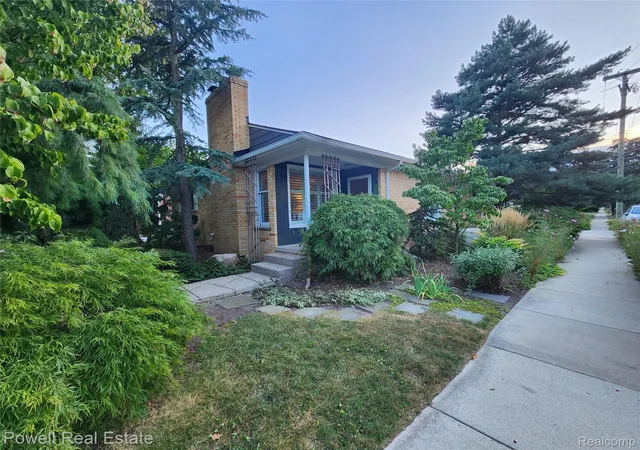 Photo 3 of Single family home for sale at 1431 Marywood Dr, Royal Oak City Oakland, MI 48067 | MLS# 20261067322 | Listing updated on 2026-09-10