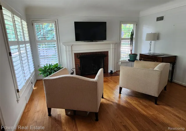 Photo 3 of Single family home for sale at 1431 Marywood Dr, Royal Oak City Oakland, MI 48067 | MLS# 20261067322 | Listing updated on 2026-09-10