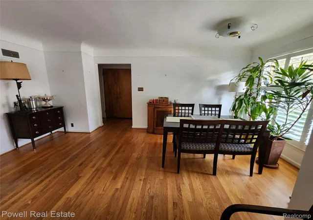 Photo 4 of Single family home for sale at 1431 Marywood Dr, Royal Oak City Oakland, MI 48067 | MLS# 20261067322 | Listing updated on 2026-09-10