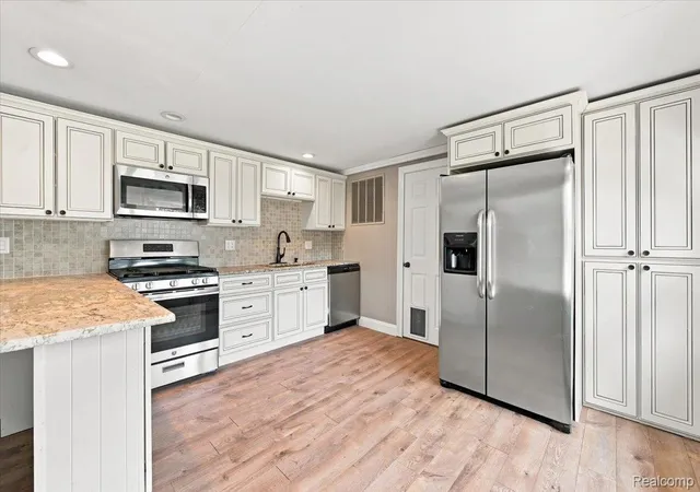 Photo 1 of Single family home for sale at 2428 Circle Dr, West Bloomfield Charter Township Oakland, MI 48324 | MLS# 20261067358 | Listing updated on 2026-10-09