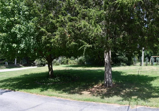 Photo 3 of Single family home for sale at 9039 Peer Rd, Green Oak Township Livingston, MI 48178 | MLS# 20261067396 | Listing updated on 2026-09-08
