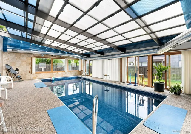 Photo 2 of Mansion for sale at 1420 Yosemite Blvd, Birmingham, MI 48009 | MLS# 20261067505 | Listing updated on 2026-09-09
