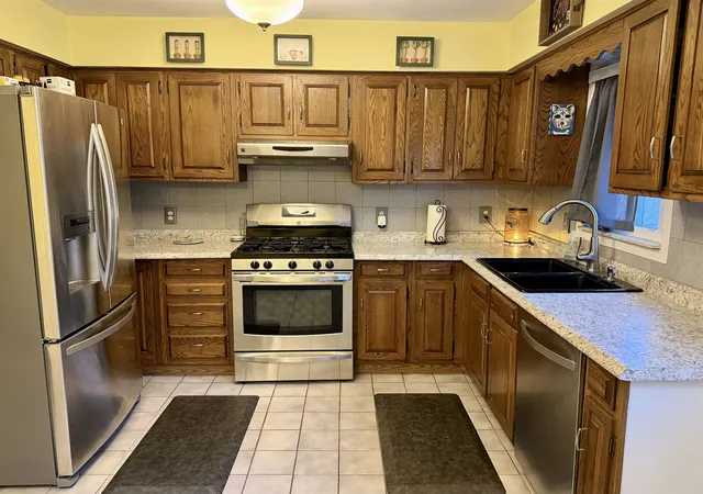 Photo 3 of Single family home for sale at 2383 Miami Beach Dr, Flint Charter Township Genesee, MI 48507 | MLS# 5050219583 | Listing updated on 2026-09-01