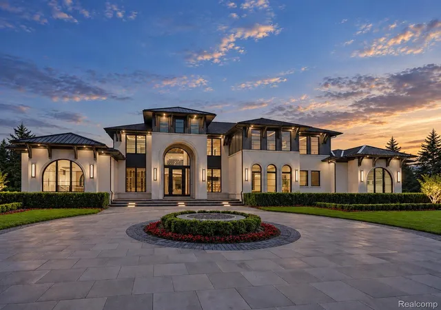 Photo 1 of Mansion for sale at 600 Chase Ln, Bloomfield Hills, MI 48304 | MLS# 20261067580 | Listing updated on 2026-10-06