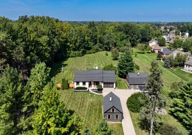 Photo 2 of Single family home for sale at 47037 Sugarbush Rd, Chesterfield, MI 48047 | MLS# 20261067662 | Listing updated on 2026-10-16