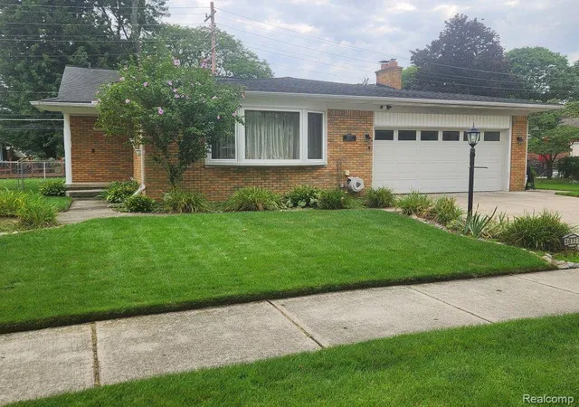 Photo 1 of Single family home for sale at 30127 Brookview Dr, Livonia, MI 48152 | MLS# 20261067687 | Listing updated on 2026-09-15