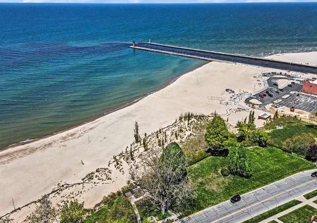 Photo 2 of Single family home for sale at 309 Michigan Ave, South Haven City Van Buren, MI 49090 | MLS# 69026044719 | Listing updated on 2026-09-11