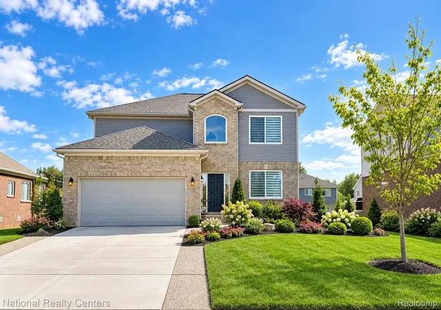 Photo 2 of Single family home for sale at 5587 Morgan Lake Dr, Independence Charter Township Oakland, MI 48438 | MLS# 20261067761 | Listing updated on 2026-10-12