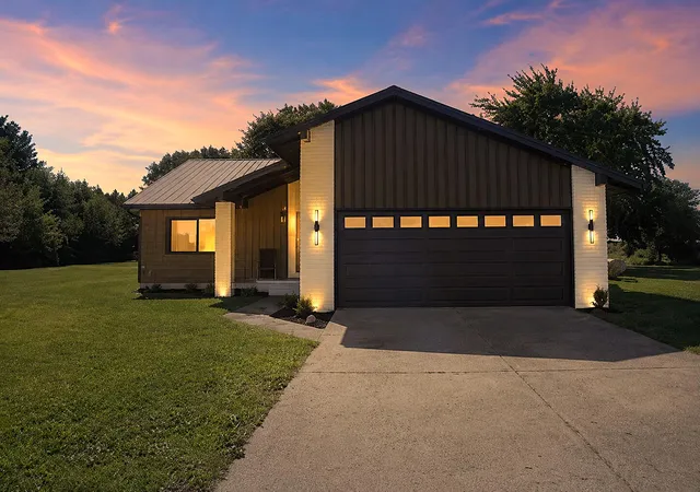 Photo 1 of Single family home for sale at 13805 Riverside Dr, Constantine Township St Joseph, MI 49042 | MLS# 68026044740 | Listing updated on 2026-09-26