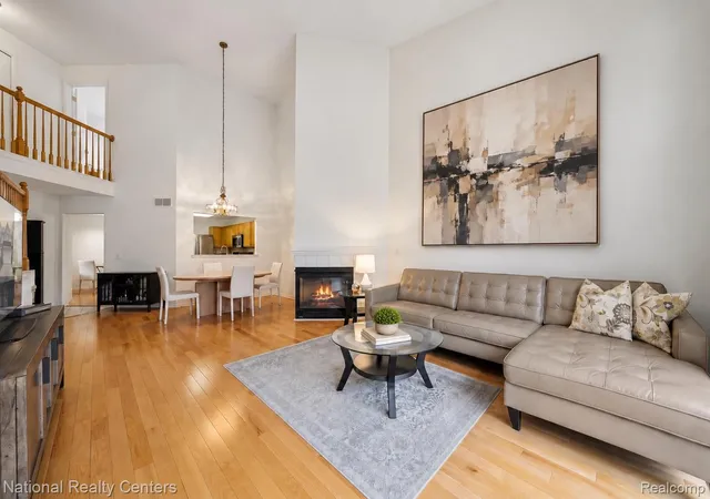 Listing Photo 4 - Condo for sale in building located at 2674 Bass Wood Dr, Wixom, MI 48393