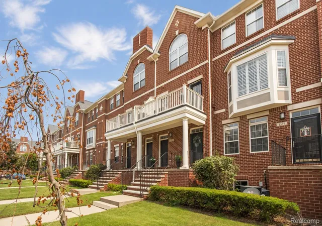 Photo 2 of Condo for sale at 1405 Raliegh Pl, Troy, MI 48084 | MLS# 20261067840 | Listing updated on 2026-09-14