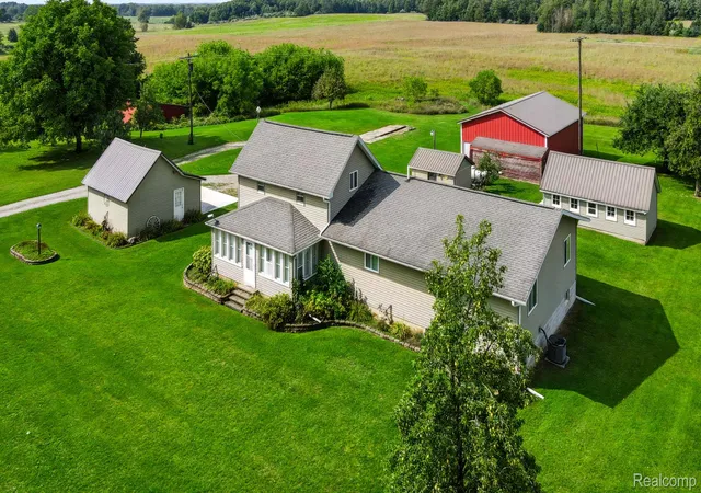 Photo 2 of Single family home for sale at 1660 W Brown Rd, Fremont Township Tuscola, MI 48744 | MLS# 20261067863 | Listing updated on 2026-09-15