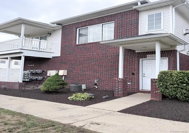 Photo 2 of Condo for sale at 5860 Acorn Ln, Sterling Heights, MI 48314 | MLS# 20261067868 | Listing updated on 2026-09-04