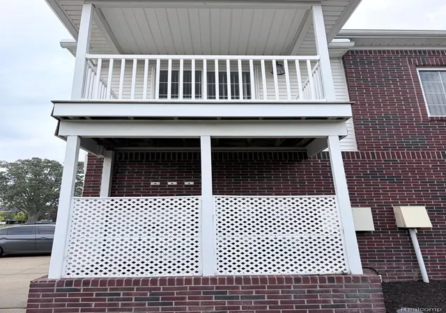 Photo 3 of Condo for sale at 5860 Acorn Ln, Sterling Heights, MI 48314 | MLS# 20261067868 | Listing updated on 2026-09-04