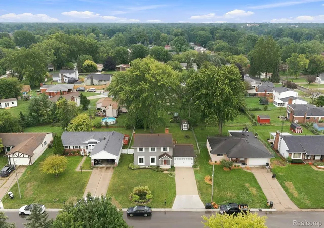Photo 3 of Single family home for sale at 5106 Ml Wheel Dr, Grand Blanc, MI 48439 | MLS# 20261067891 | Listing updated on 2026-09-14