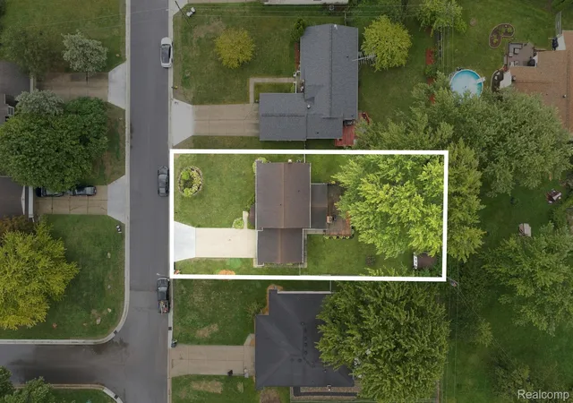 Photo 4 of Single family home for sale at 5106 Ml Wheel Dr, Grand Blanc, MI 48439 | MLS# 20261067891 | Listing updated on 2026-09-14