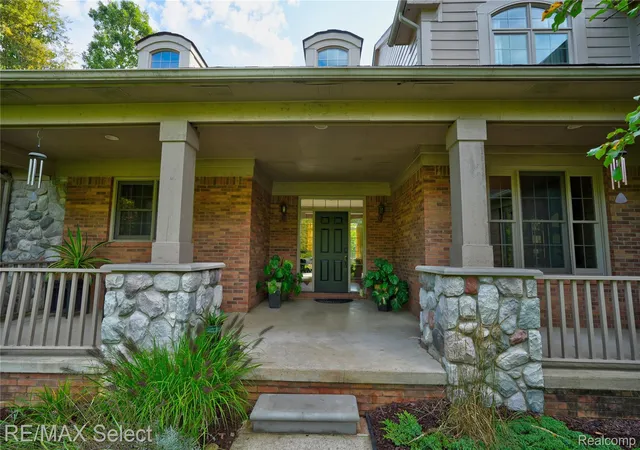 Photo 3 of Single family home for sale at 10454 Heron Ct, Fenton, MI 48430 | MLS# 20261067923 | Listing updated on 2026-09-16