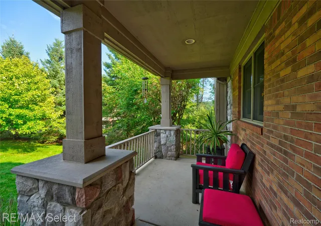 Photo 4 of Single family home for sale at 10454 Heron Ct, Fenton, MI 48430 | MLS# 20261067923 | Listing updated on 2026-09-16