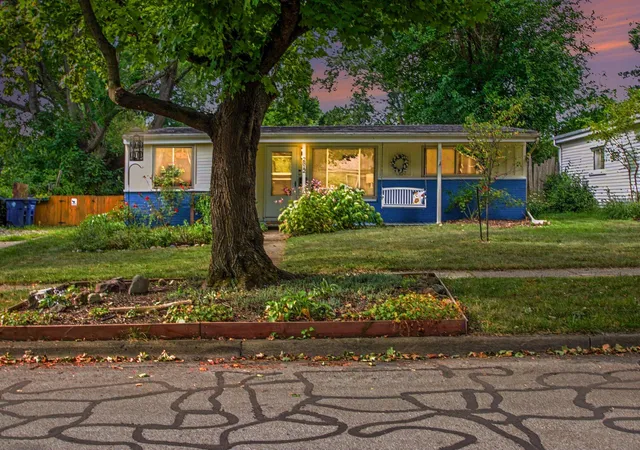 Photo 1 of Single family home for sale at 2812 Cumberland Ave, Ann Arbor City Washtenaw, MI 48104 | MLS# 81026044824 | Listing updated on 2026-10-15