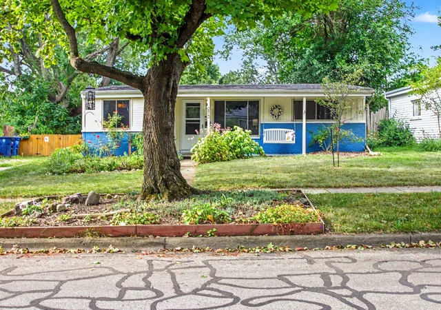 Photo 3 of Single family home for sale at 2812 Cumberland Ave, Ann Arbor City Washtenaw, MI 48104 | MLS# 81026044824 | Listing updated on 2026-10-15