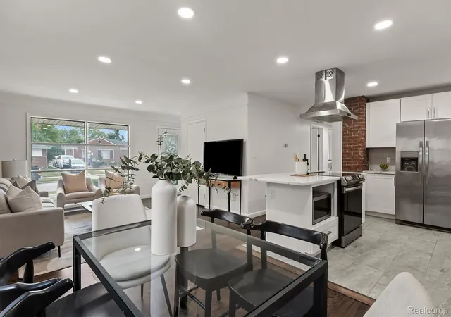 Photo 2 of Single family home for sale at 22030 Church St, Oak Park City Oakland, MI 48237 | MLS# 20261067936 | Listing updated on 2026-09-09