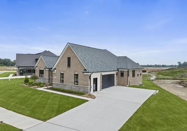 Photo 2 of Single family home for sale at 55609 Laurel Oaks Ln, Shelby Charter Township Macomb, MI 48315 | MLS# 58050219708 | Listing updated on 2026-09-11